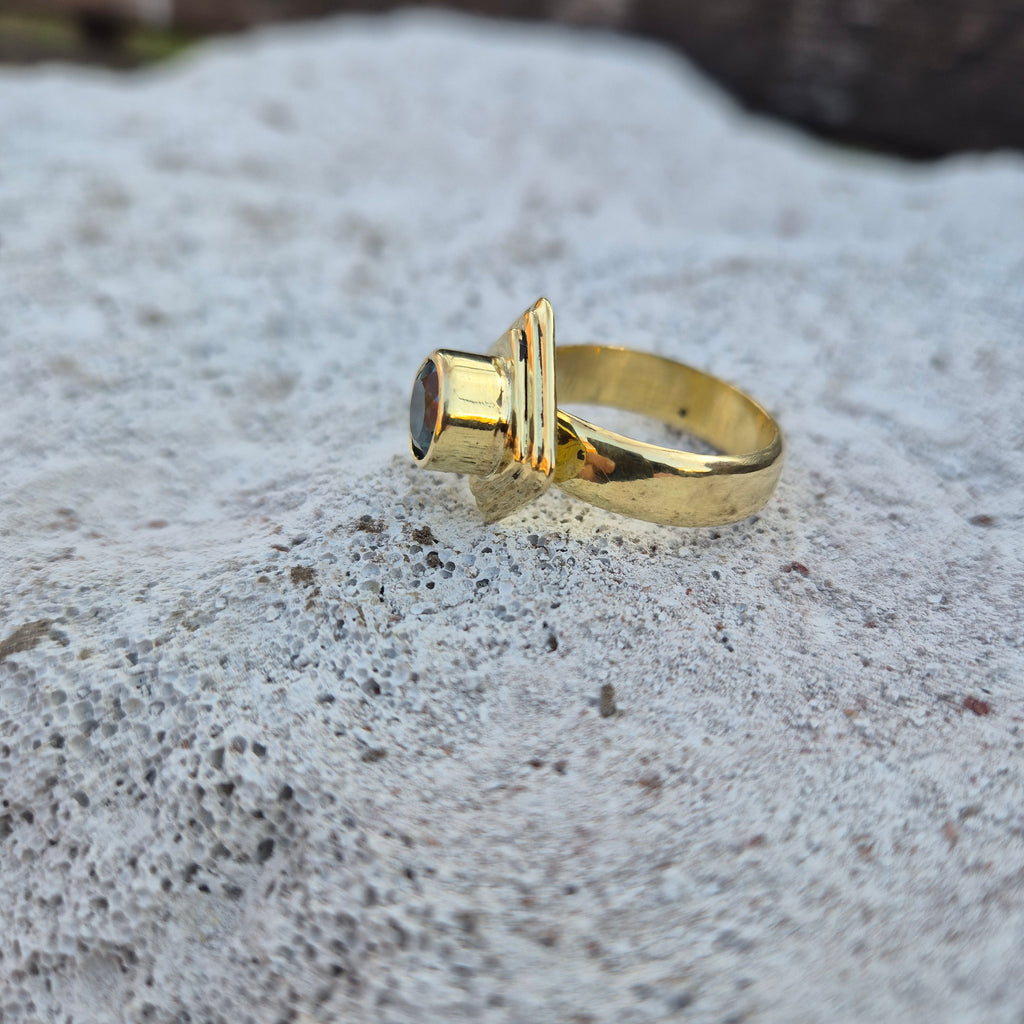 Green Topaz, Round Cut, Faceted Ring, Art Deco, Modern, Ancient style, Geometric Ring, Hand-Made