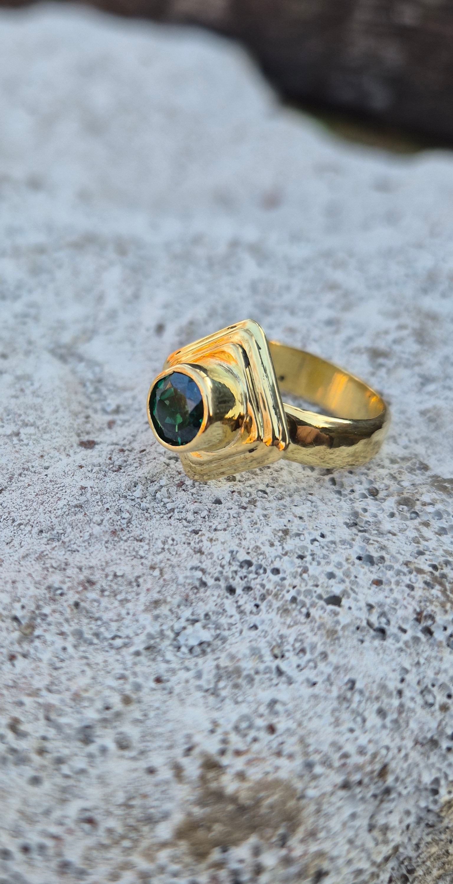 Green Topaz, Round Cut, Faceted Ring, Art Deco, Modern, Ancient style, Geometric Ring, Hand-Made