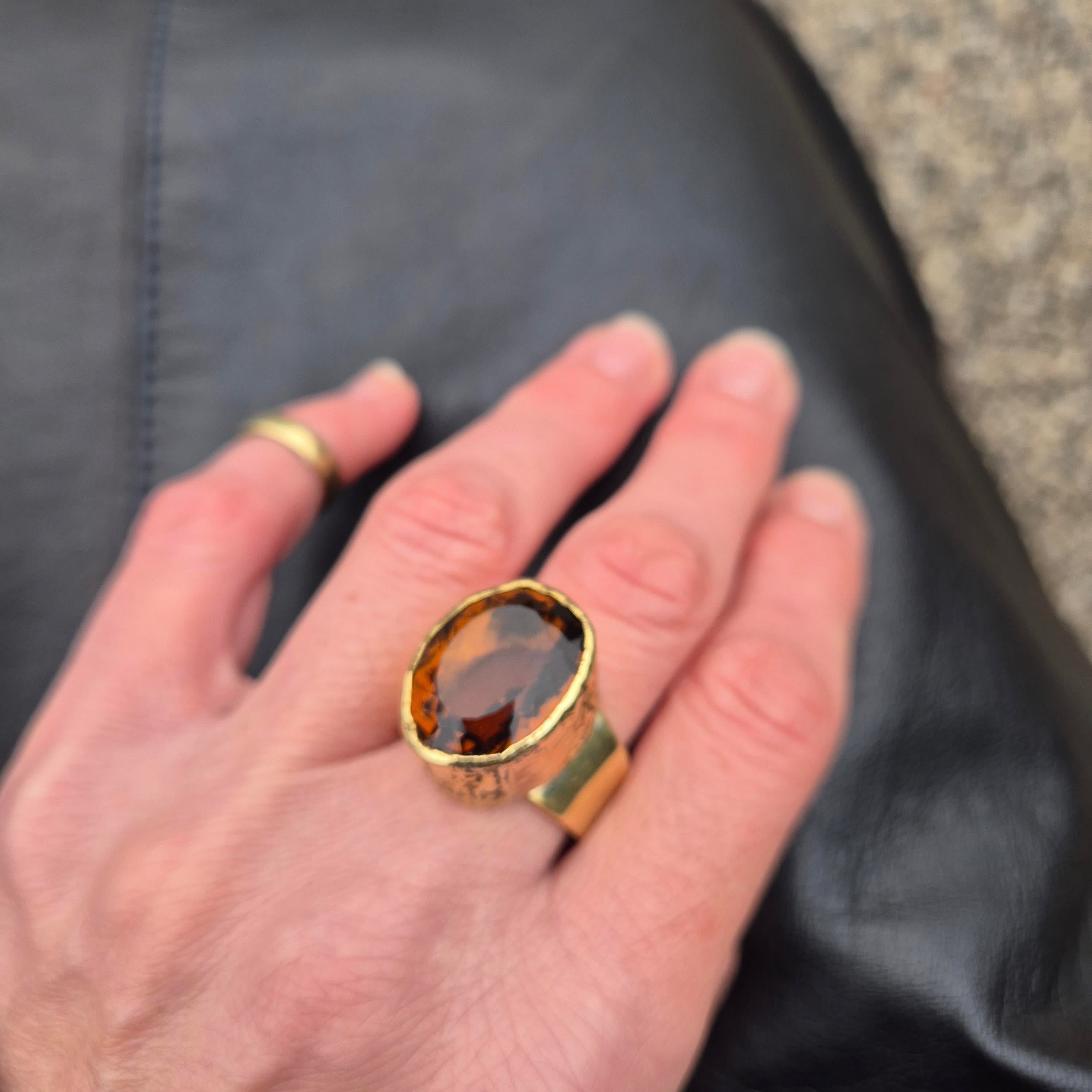 Anisija – Large Oval Cut, Faceted Honey Quartz Ring, Brass, Textured, Antique Style