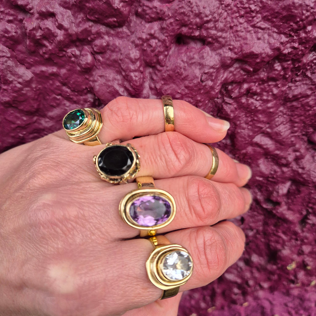 Agata – Oval Cut, Faceted, Black Spinel Ring – Sterling Silver, Brass, Vintage, Filigree