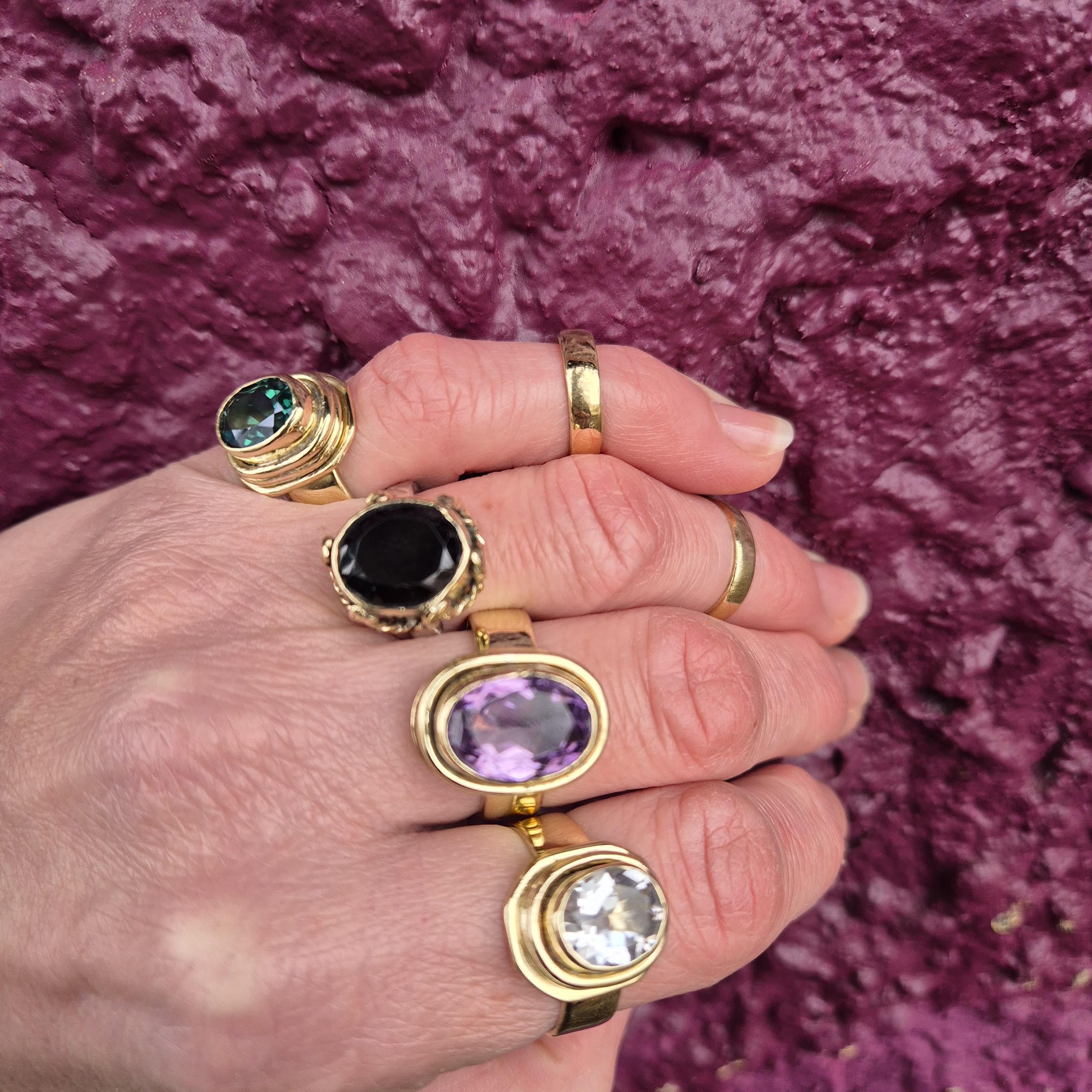 Agata – Oval Cut, Faceted, Black Spinel Ring – Sterling Silver, Brass, Vintage, Filigree